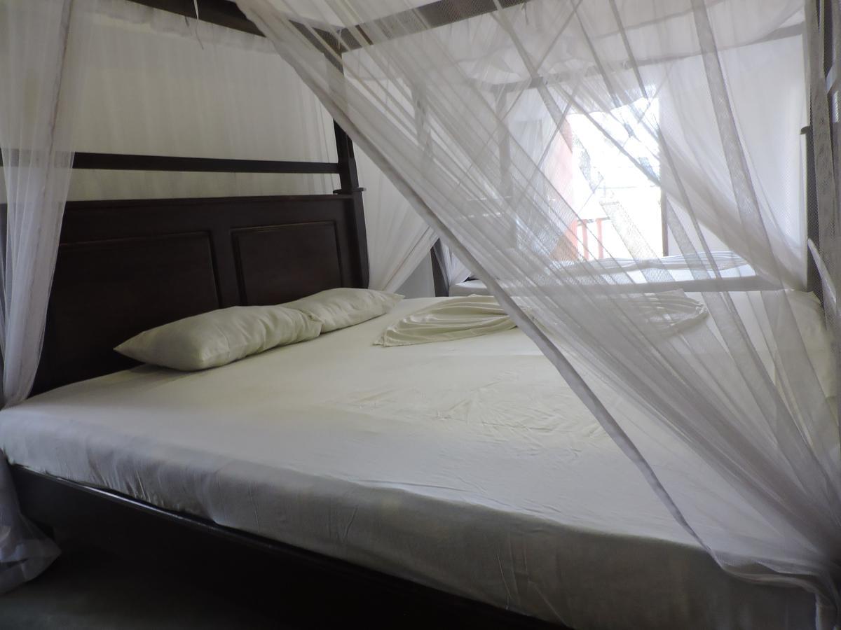 Asantha Guest House Unawatuna Ngoại thất bức ảnh