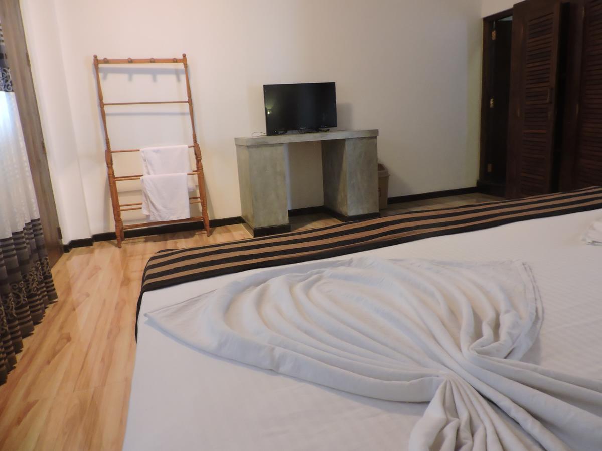 Asantha Guest House Unawatuna Ngoại thất bức ảnh