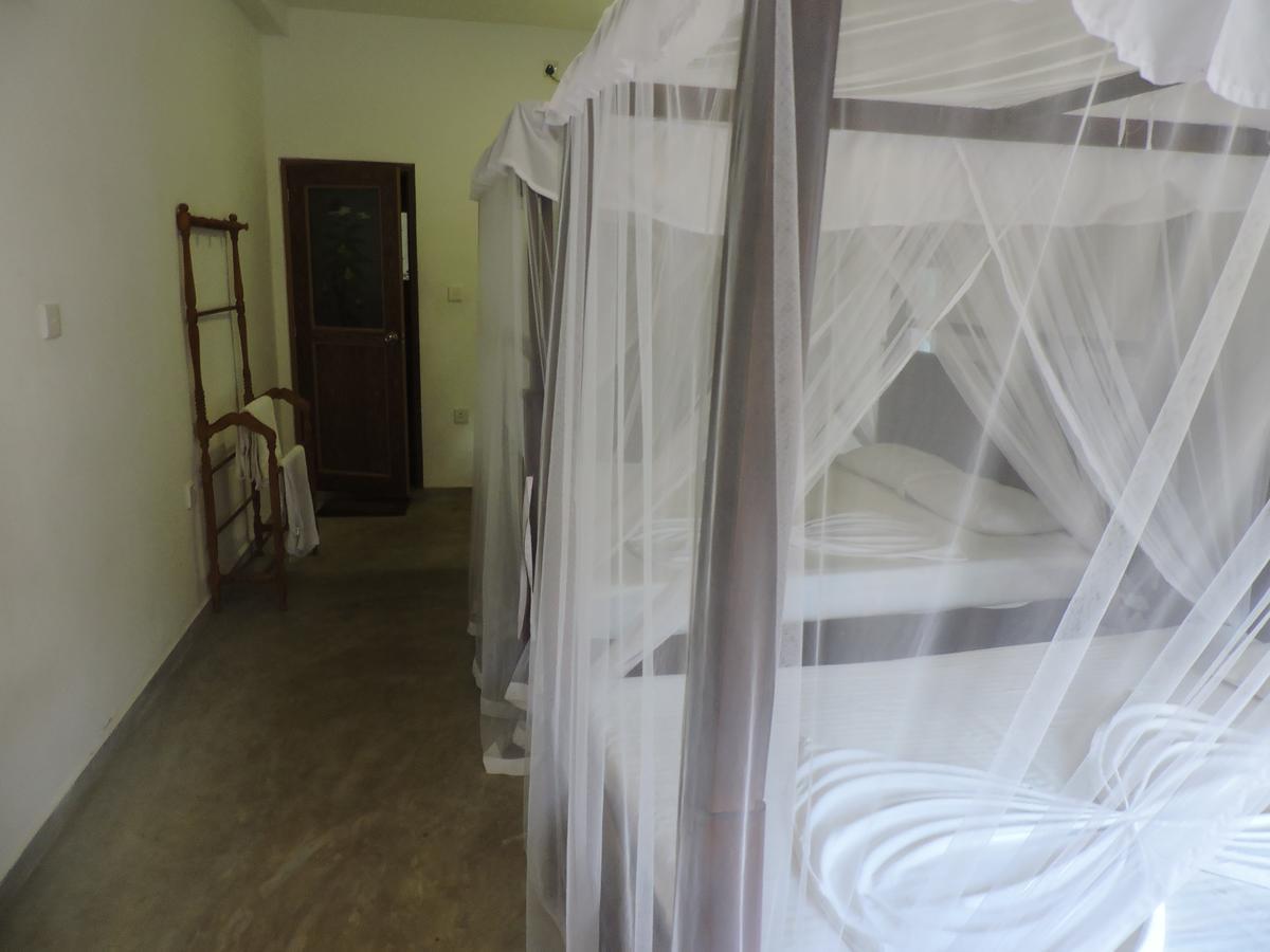 Asantha Guest House Unawatuna Ngoại thất bức ảnh